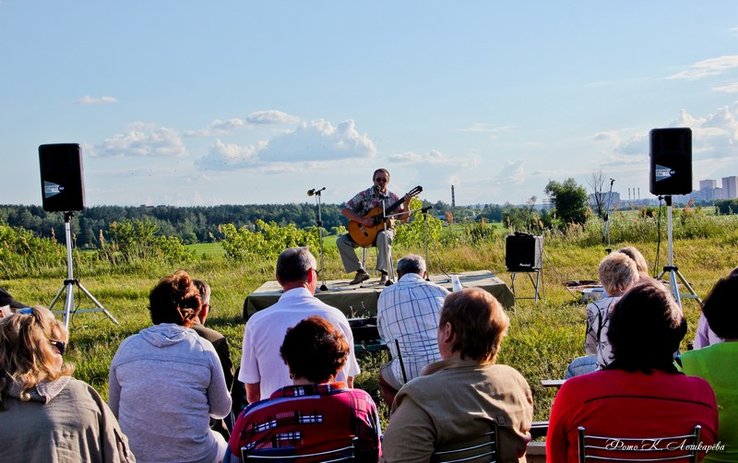 Первый фестиваль бардовской песни в селе Козино в 2012 году