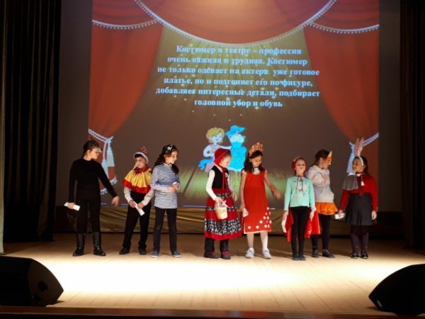 В сельском поселении Ершовское отметили Всемирный день театра